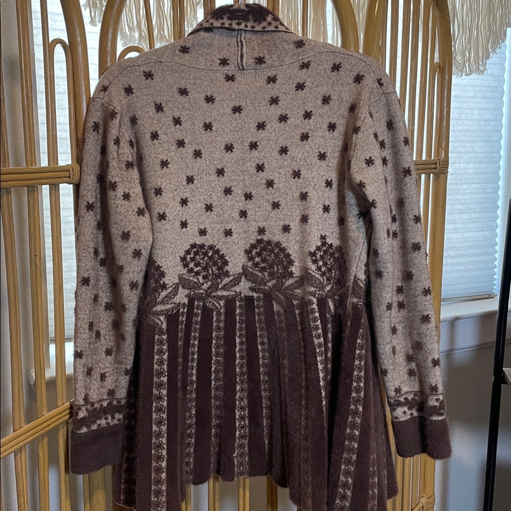 Oxford Cream and Brown Patterned Women's Cardigan - Picture 6 of 7